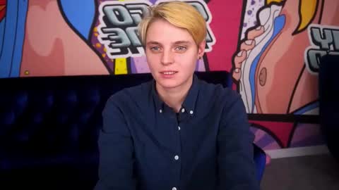 Snapshot of roxyflames chatting on December 1, 2025, 2:22 pm roxyflames online show from December 1, 2025, 2:22 pm