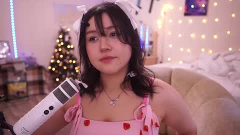 Snapshot of roxysuh chatting on February 18, 2025, 7:43 am roxysuh online show from February 18, 2025, 7:43 am