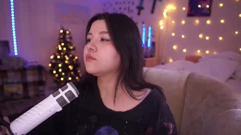 Snapshot of roxysuh chatting on February 21, 2025, 7:56 am roxysuh online show from February 21, 2025, 7:56 am