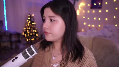 Snapshot of roxysuh chatting on February 23, 2025, 8:28 am roxysuh online show from February 23, 2025, 8:28 am