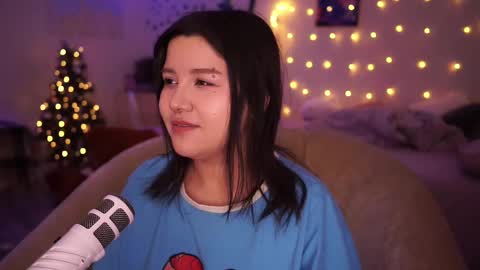 Snapshot of roxysuh chatting on February 27, 2025, 10:15 am roxysuh online show from February 27, 2025, 10:15 am