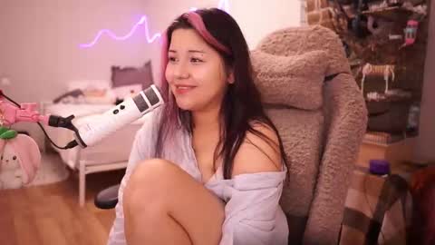 Snapshot of roxysuh chatting on September 26, 2025, 8:18 am roxysuh online show from September 26, 2025, 8:18 am