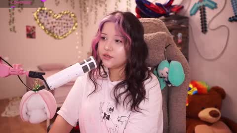 Snapshot of roxysuh chatting on November 22, 2025, 8:13 am roxysuh online show from November 22, 2025, 8:13 am