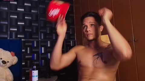 ANTONIO online show from November 9, 2025, 10:19 pm