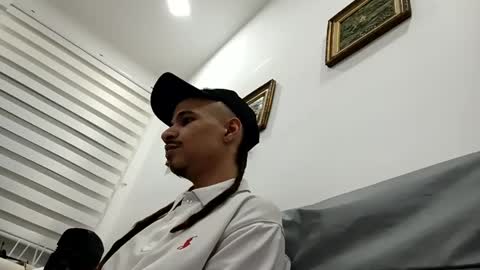 roy_master online show from October 3, 2025, 11:57 pm