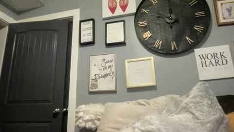 royalblonde online show from December 30, 2024, 4:19 pm