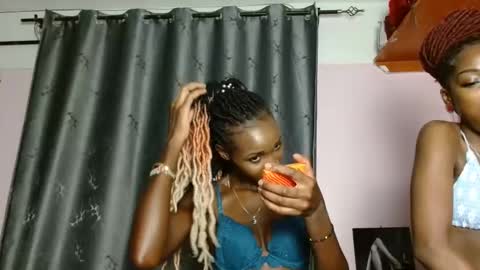 Snapshot of royalnyra chatting on March 29, 2026, 8:14 am Softluxe online show from March 29, 2026, 8:14 am