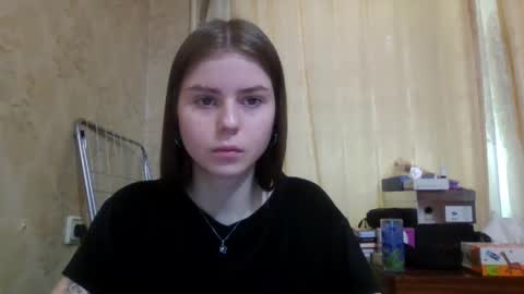royalvelour online show from May 29, 2026, 2:04 pm