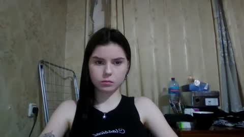 royalvelour online show from June 10, 2026, 7:57 pm