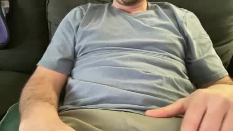 Snapshot of roythegil chatting on February 14, 2025, 10:14 pm roythegil online show from February 14, 2025, 10:14 pm