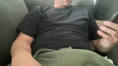 Snapshot of roythegil chatting on September 19, 2025, 5:13 pm roythegil online show from September 19, 2025, 5:13 pm