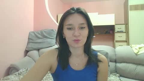 Snapshot of roza05x chatting on September 8, 2025, 5:45 pm Roza05x online show from September 8, 2025, 5:45 pm