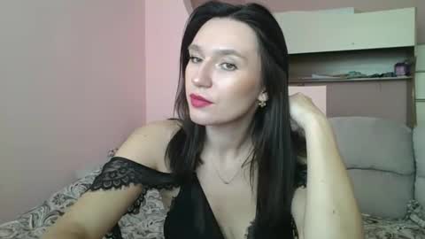 Snapshot of roza05x chatting on September 17, 2025, 9:33 am Roza05x online show from September 17, 2025, 9:33 am