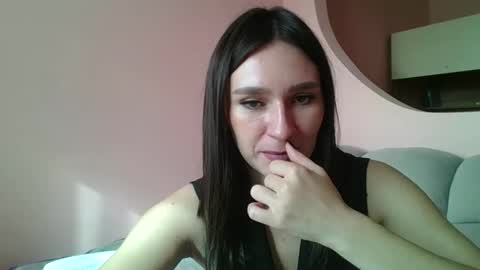 Snapshot of roza05x chatting on October 13, 2025, 9:31 am Roza05x online show from October 13, 2025, 9:31 am