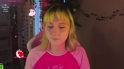 Roziett online show from February 15, 2026, 8:57 am