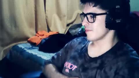 rpaulo25 online show from September 26, 2025, 4:49 am