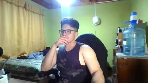 rpaulo25 online show from June 26, 2026, 2:27 am