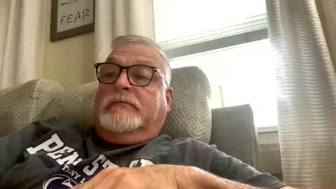 Snapshot of rs006 chatting on May 6, 2026, 8:25 pm rs006 online show from May 6, 2026, 8:25 pm