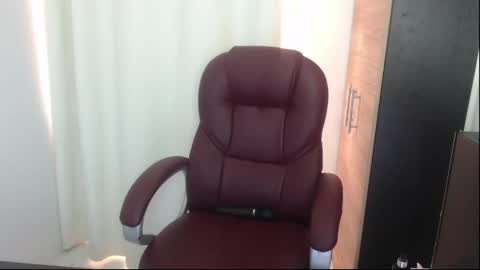 Snapshot of rubi_halliwey chatting on April 19, 2026, 2:49 pm Rubi online show from April 19, 2026, 2:49 pm