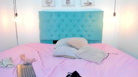 Snapshot of rubiroose chatting on January 11, 2025, 12:55 am Rubii online show from January 11, 2025, 12:55 am