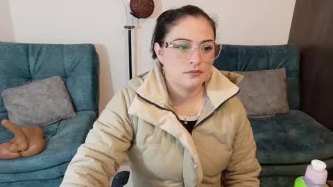 Snapshot of ruby_glow chatting on November 10, 2025, 9:25 pm Ruby online show from November 10, 2025, 9:25 pm