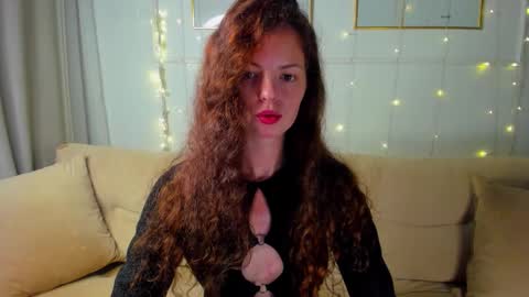 rubyattwood online show from November 21, 2025, 7:07 am