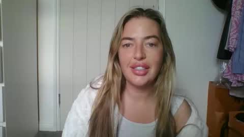 Snapshot of rubyredxxxoxxx chatting on May 10, 2026, 6:29 am rubyredxxxoxxx online show from May 10, 2026, 6:29 am