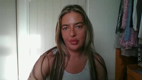Snapshot of rubyredxxxoxxx chatting on May 23, 2026, 6:40 am rubyredxxxoxxx online show from May 23, 2026, 6:40 am