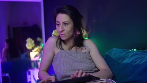  Ruby  online show from November 28, 2025, 11:40 pm