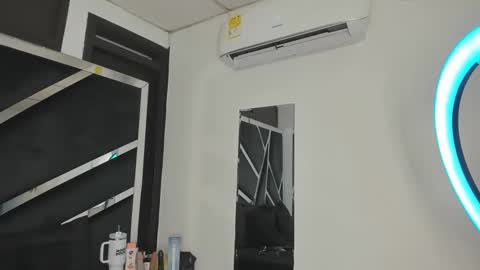 rubyxht online show from October 21, 2025, 12:39 pm