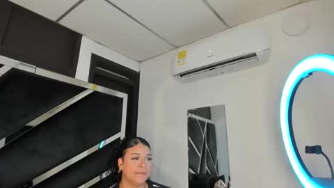 rubyxht online show from January 19, 2026, 12:42 pm