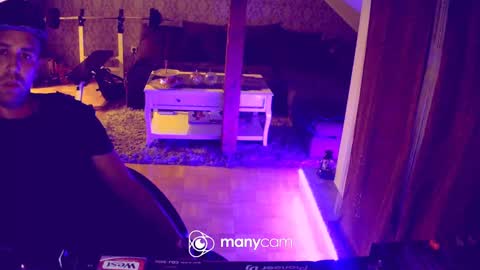 Snapshot of rudeboyyy91 chatting on December 8, 2024, 6:22 am rudeboyyy91 online show from December 8, 2024, 6:22 am