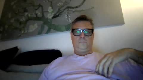 rudeski online show from November 14, 2025, 4:06 pm