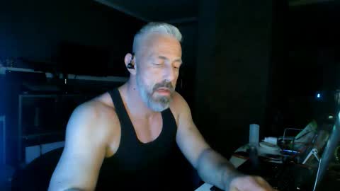 Snapshot of ruffi77 chatting on March 12, 2026, 9:26 am Chico que rico Caliente online show from March 12, 2026, 9:26 am