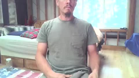 Snapshot of ruggeddude69 chatting on April 20, 2026, 2:03 am ruggeddude69 online show from April 20, 2026, 2:03 am