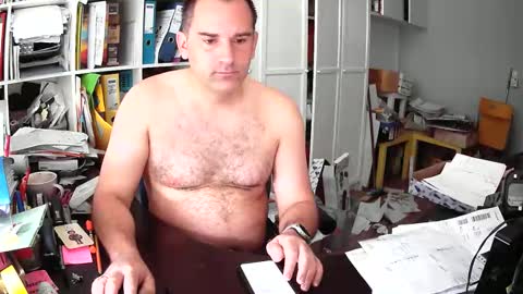 Snapshot of runner1978 chatting on March 13, 2026, 7:37 am runner1978 online show from March 13, 2026, 7:37 am