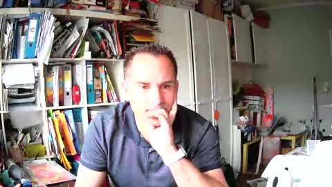 Snapshot of runner1978 chatting on April 13, 2026, 8:09 am runner1978 online show from April 13, 2026, 8:09 am