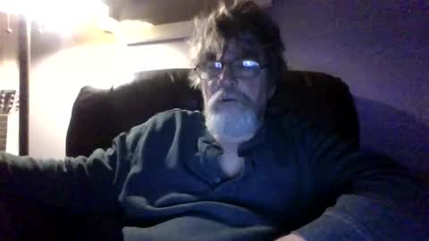 Snapshot of runningaround60 chatting on June 2, 2026, 2:57 am runningaround60 online show from June 2, 2026, 2:57 am