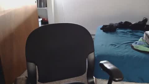 runny_eggs online show from May 15, 2026, 1:07 pm