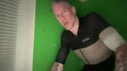 Snapshot of runxx96355 chatting on March 31, 2026, 2:35 am run online show from March 31, 2026, 2:35 am