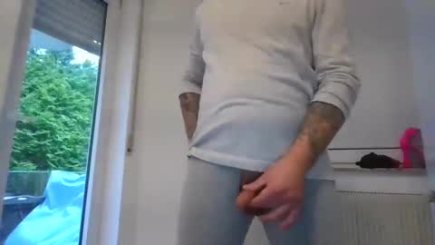 Snapshot of ruskinni1893 chatting on December 16, 2024, 7:58 am Ruskinni online show from December 16, 2024, 7:58 am