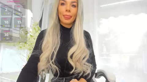 Ava online show from December 14, 2025, 8:20 am