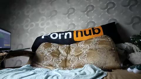 Snapshot of russianbear1917 chatting on December 28, 2024, 2:11 am Mike online show from December 28, 2024, 2:11 am