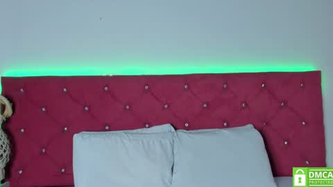 Snapshot of ruth_harvey chatting on January 15, 2025, 1:09 pm Ruth online show from January 15, 2025, 1:09 pm