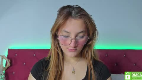 Snapshot of ruth_harvey chatting on February 18, 2025, 12:39 pm Ruth online show from February 18, 2025, 12:39 pm