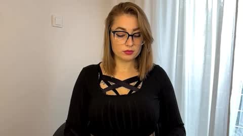 Snapshot of ruthless_111 chatting on October 7, 2025, 1:19 pm Nika online show from October 7, 2025, 1:19 pm