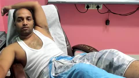 rwb17 online show from September 14, 2025, 4:11 am