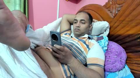 rwb17 online show from December 18, 2025, 8:53 am