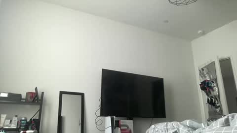 Snapshot of ryan287747 chatting on January 7, 2025, 8:10 pm ryan online show from January 7, 2025, 8:10 pm