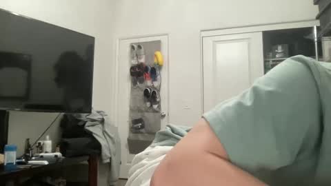 Snapshot of ryan287747 chatting on February 21, 2025, 7:12 am ryan online show from February 21, 2025, 7:12 am